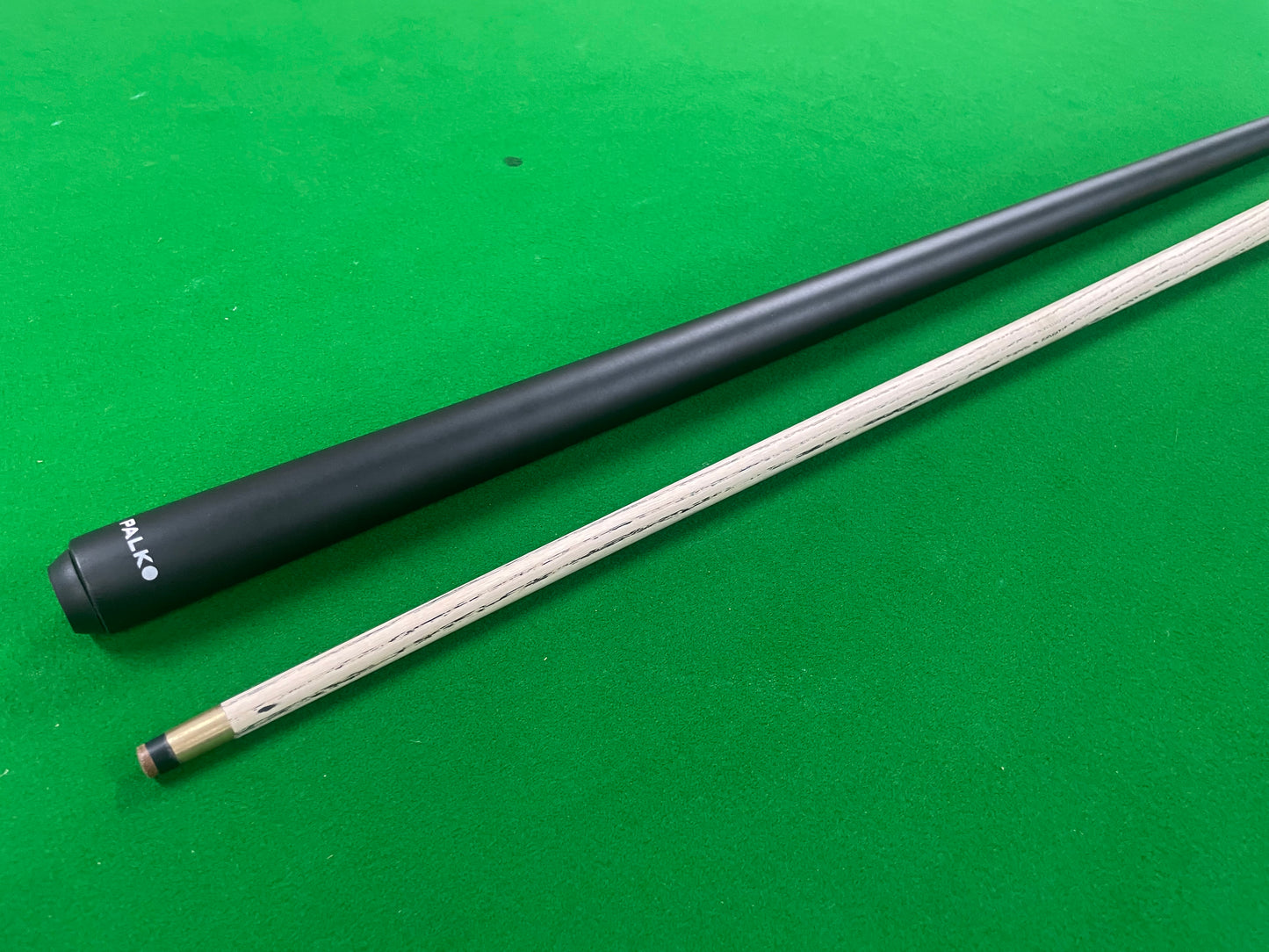 Palko - 21oz Ash Timber Cue with Screw in Tip - 57”